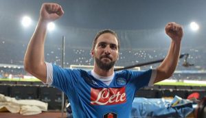 gonzalo-higuain-tifosi-napoli