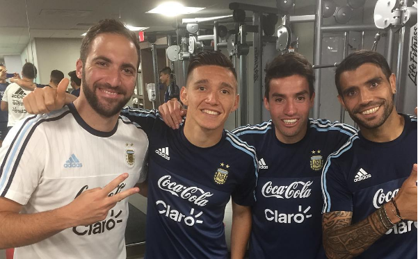 Higuain, il fratello: "Addio al Napoli? A chi lo insulta dico solo questo"