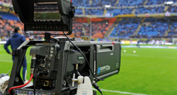 Diritti tv Serie A, retromarcia: niente tv domenica alle 15,  7 diverse fasce orarie