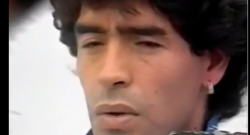 Quando Maradona profetizzò: "Ormai la maglietta numero 10 del Napoli non me la toglie nessuno, a vita" [VIDEO]