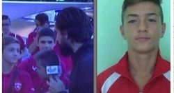 Altro che moviola, 13enne calcia fuori un rigore inesistente e commuove il mister ospite