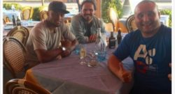 FOTO - Guardate chi c'era a Napoli in questi giorni, con la coppia anche il figlio di Cavani