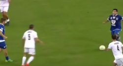 VIDEO - Eterno Maradona, spettacolare passaggio a Totti: gol stupendo!