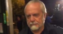 De Laurentiis a Villa Stuart ignora i giornalisti, il suo volto dice tutto! [VIDEO]