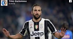 FOTO - I tifosi della Roma: "Higuain, pensi che hai rispettato i napoletani? Quella maglia ti sta a pennello"