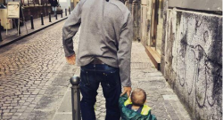FOTO - La splendida immagine di Gabbiadini con il figlio: "Impareremo a camminare insieme..."