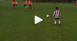 VIDEO - Baby fenomeno lascia tutti di stucco con un colpo alla Pirlo!