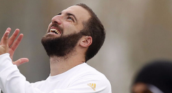 FOTO - Higuain: "Ringrazio tutti per i messaggi d'affetto"
