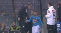 FOTO - Sarri sostituisce Insigne, ecco come ha reagito il talento di Frattamaggiore