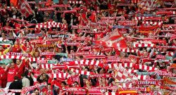 VIDEO - Tragedia Chapecoense, emozionante omaggio dell'Anfield Road prima di Liverpool-Leeds