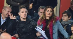 "Amo Napoli, ma questo posto è il preferito: mi incanto". Milik, Jessica e il loro paradiso