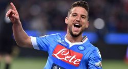 [Foto] - La strana esultanza di Mertens, guardate cosa fa dopo il gol...