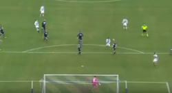 Napoli 2-0 Pescara: Hamsik raddoppia con un tiro al volo, passaggio perfetto di Zielinski [VIDEO]