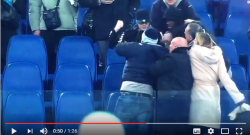 Caos all'Olimpico, tifoso contro Biglia poi l'aggressione di un calciatore in tribuna [VIDEO]