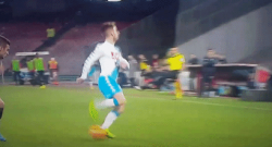 Napoli 2 - 0 Genoa, Mertens regala un no-look alla Ronaldinho [VIDEO]