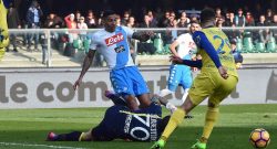 Si teme lungo stop per Allan, Sarri studia le mosse: in preallarme sostituto a sorpresa