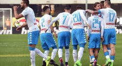 I calciatori del Napoli si stringono intorno a Sarri! Spunta un gesto clamoroso