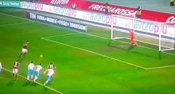 Bologna 0-2 Napoli: Destro calcia il rigore, Reina blocca il tiro con una grande parata [VIDEO]