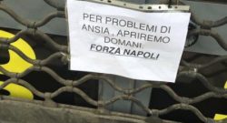 Il simpatico messaggio di un negoziante napoletano: "Chiuso per ansia" [FOTO]