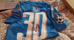 Lo splendido gesto di Edo De Laurentiis: maglia di Rog ad un bambino, il racconto del papà [FOTO]