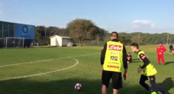 Spettacolo a Castel Volturno, un missile di Zielinski lascia di stucco Sepe [VIDEO]