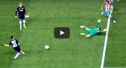 Oblak mostruoso, una tripla parata leggendaria [VIDEO]