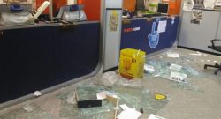 “Se vince il Napoli mi date tutto l’incasso”, poi con un palo di ferro distrugge la Snai!