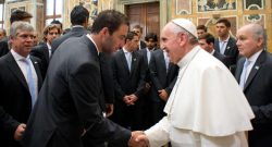 Papa Francesco: "Higuain ha tradito l'amore di un popolo. ADL, faccia vincere il Napoli"