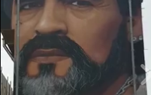 A San Giovanni un palazzo con il ritratto di Maradona, l'artista: "Vieni a vederla dal vivo!" [VIDEO]