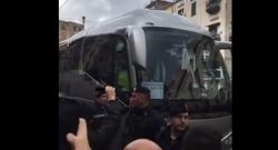 LIVE - Le immagini in diretta da Palazzo Caracciolo, il Real Madrid è arrivato a Napoli [VIDEO]