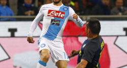 Mertens viene sostituito e reagisce in un modo inedito. Poi finisce il match e...