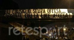 Striscione shock a Roma, l'assurdo comunicato della Lazio: "Dopo ogni derby sfottò e goliardia"