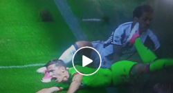 Il solito Mazzoleni, durante Juve-Crotone non concede una punizione nettissima ai calabresi [VIDEO]