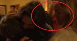 Cavani riabbraccia i figli, momento emozionante. Ma un gesto del Matador colpisce i napoletani [FOTO]