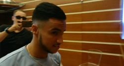 Ounas smanioso di Napoli, è arrivato con 1 ora d'anticipo a Villa Stuart. Oggi conoscerà Sarri