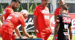 Tutto entusiasmante a Castel Volturno, ma c'è una sola nota stonata