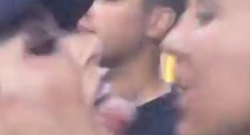 Per Kat Mertens bacio saffico in vacanza: la «storia» su Instagram diventa virale