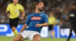 Mertens mostra la sua rovesciata, arriva il simpatico commento di Allan [FOTO]