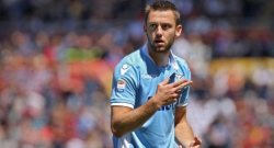 Grana de Vrij per la Lazio: Tare offre il rinnovo, ma il difensore vuole solo la Juventus