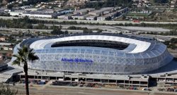 MEDIASET - I tifosi del Napoli non possono avvicinarsi allo stadio del Nizza. Svelato il motivo