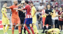 Sarri e Reina furibondi per il fallo di Godin, è successo di tutto: rissa sfiorata!