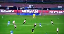 Gol di Lorenzo Insigne dopo appena 6 minuti! Napoli 1 Feyenoord 0 [VIDEO]