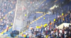 Polizia ucraina irrompe nel settore ospiti: duri scontri con gli Ultras del Napoli [VIDEO]