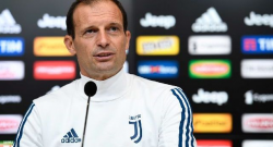 Juve, Allegri: "Napoli fuori da tutto, gli resta solo il campionato. L'anno prossimo sarà difficile per loro ripetersi"