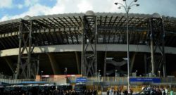 Paura al San Paolo: crolla un muro in curva A, così lo stadio del Napoli cade a pezzi