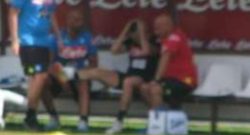 FOTO TN - Infortunio per Zielinski! Problema alla caviglia e subito ghiaccio: polacco in panchina sofferente