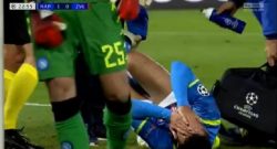 UFFICIALE - SSC Napoli su Albiol: "Leggera distorsione, trattamenti specifici e lavoro di scarico"