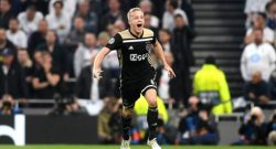 Ag. van de Beek: “Ora pensa solo all’Ajax, poi si vedrà. In pochi possono permetterselo”