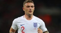 Trippier al Napoli, Sky: "La moglie avvistata in città per studiare il luogo e le scuole per i figli!"