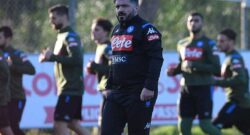 SKY - Castel Volturno, minuto di silenzio e abbraccio con Gattuso: la squadra onora sua sorella
